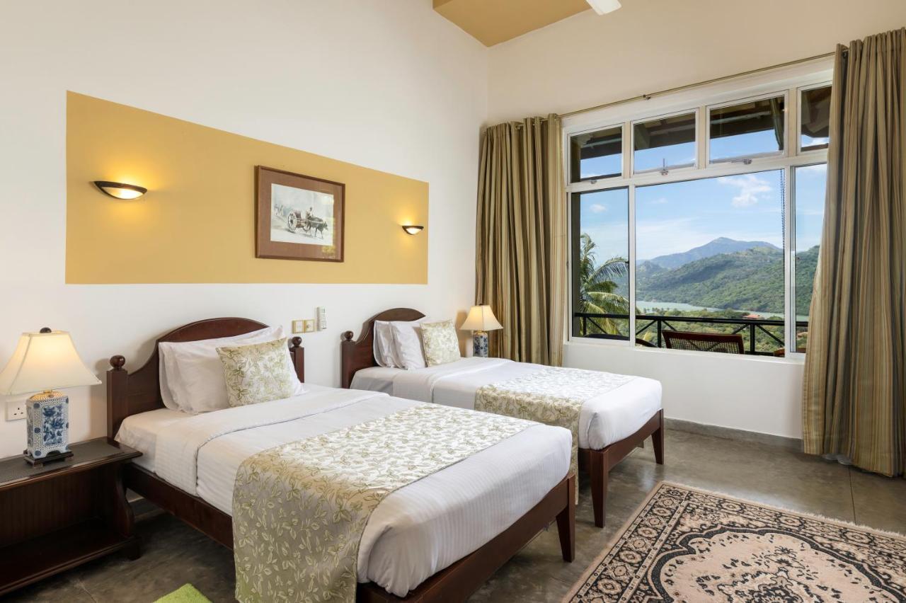 The Albatross, Kandy Digana Esterno foto